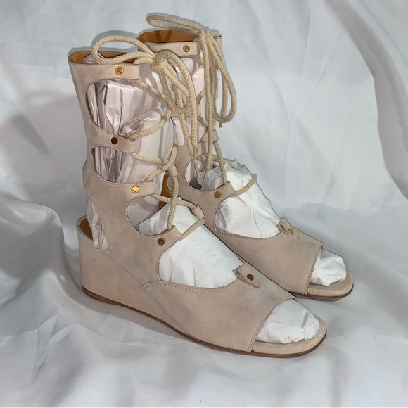 NIB auth CHLOÉ size 39 beige SUEDE lace up WEDGE HEEL gladiator SANDALS - Picture 11 of 15